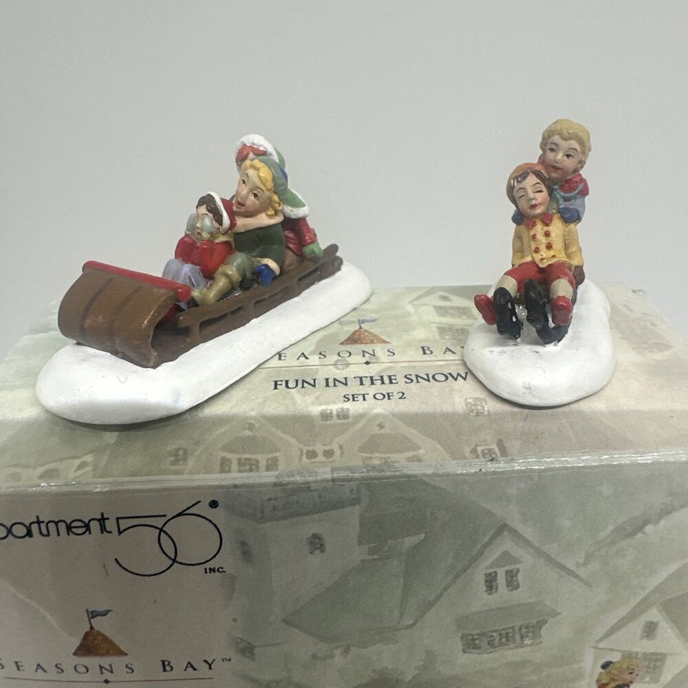 1998 Department 56 Fun In The Snow Sledding Sleds SEASONS BAY 53323
